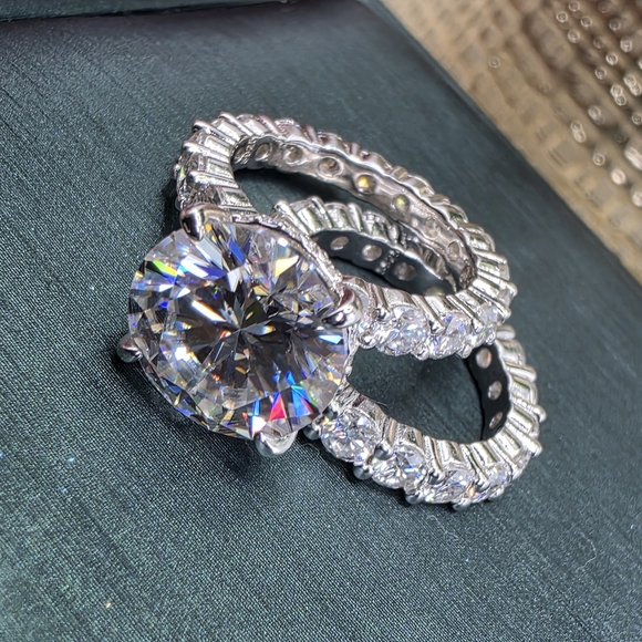 💎 4CT 🔥 FIRE Moissanite Engagement Ring + Eternity Band Set (Size 5) - Picture 8 of 14